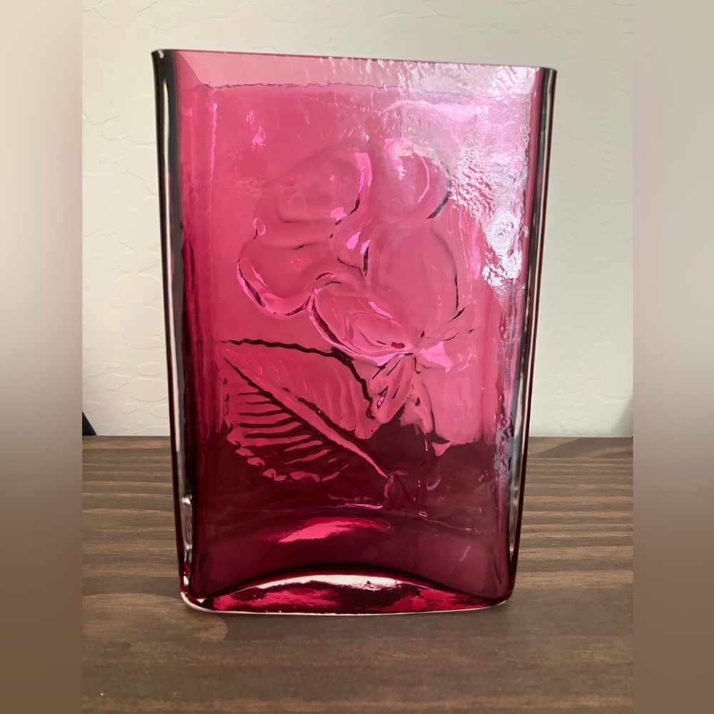 Vintage Pilgrim Glass Cranberry Red Embossed Rose Square Vase. - Picture 5 of 5